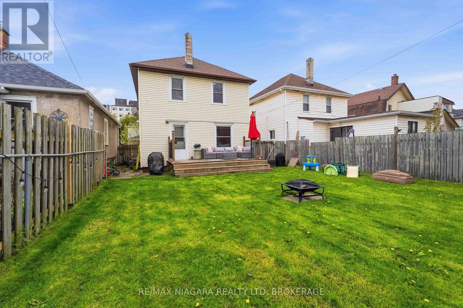 52 BERRYMAN AVENUE - 18