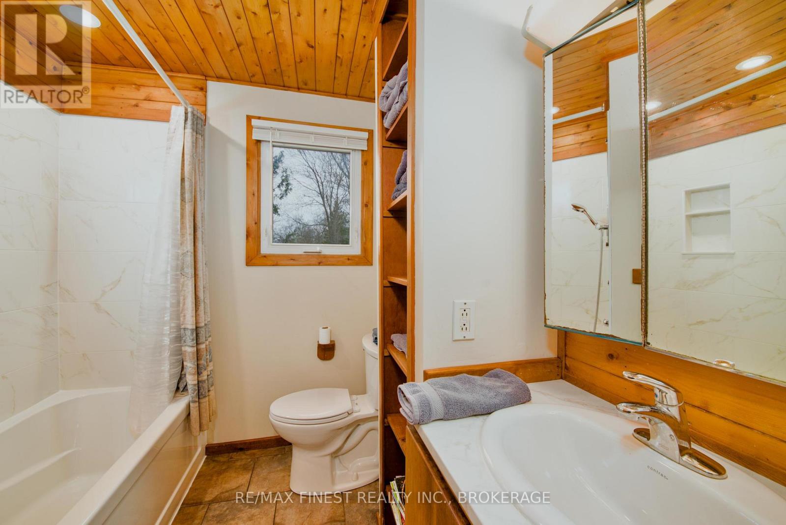 10930 FRONT ROAD - 19