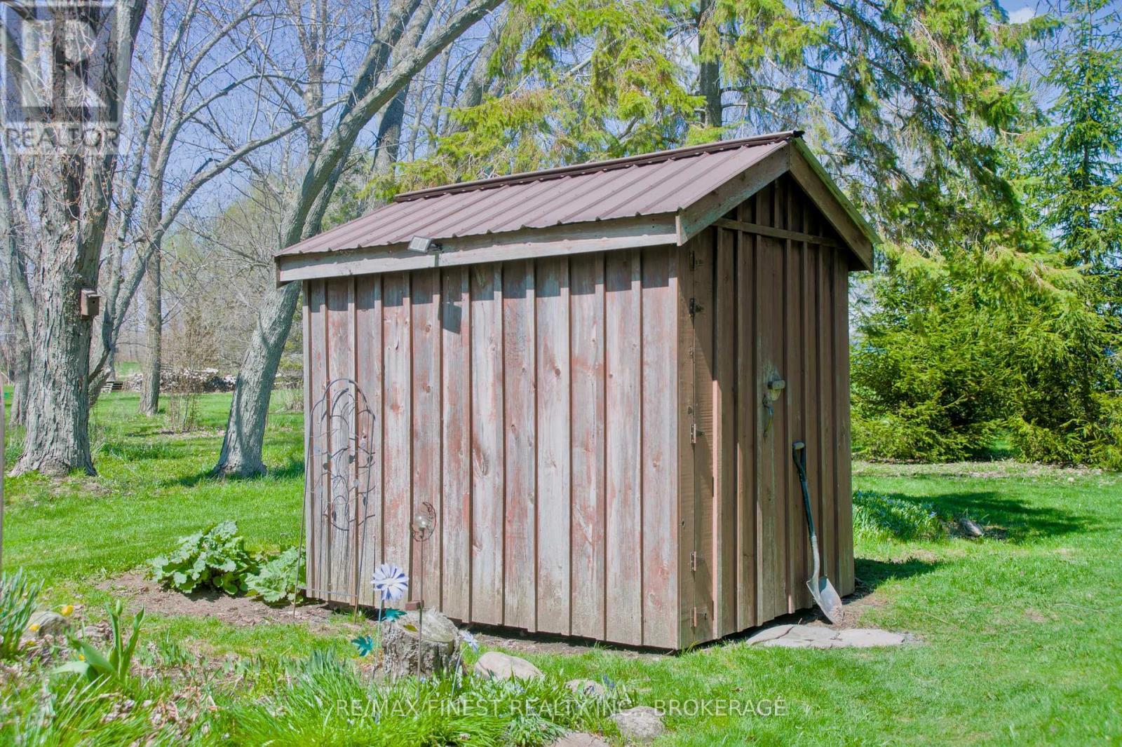 10930 FRONT ROAD - 32