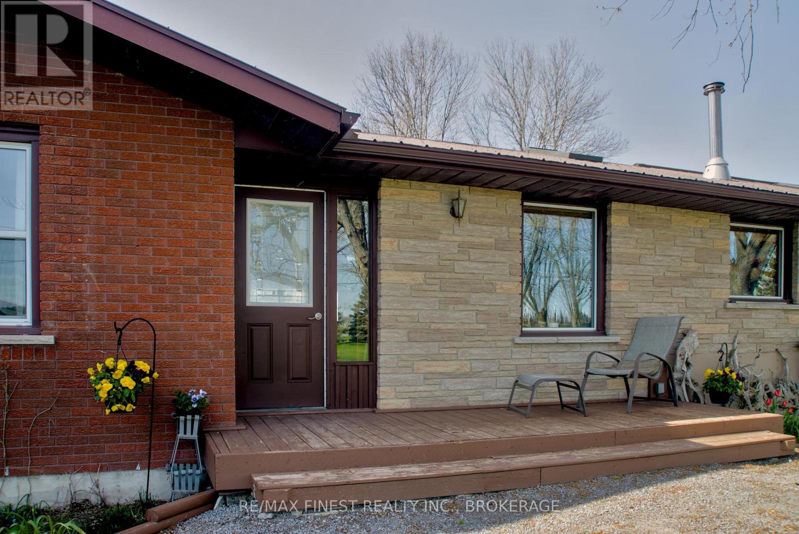 10930 FRONT ROAD - 36