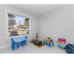 2018 Vinewood Street, Abbotsford, BC V2S3H2 Photo 28