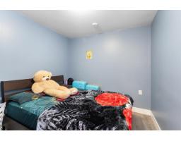 2018 Vinewood Street, Abbotsford, BC V2S3H2 Photo 35