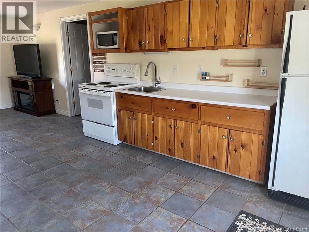 85 South Canaan Road - Image 33