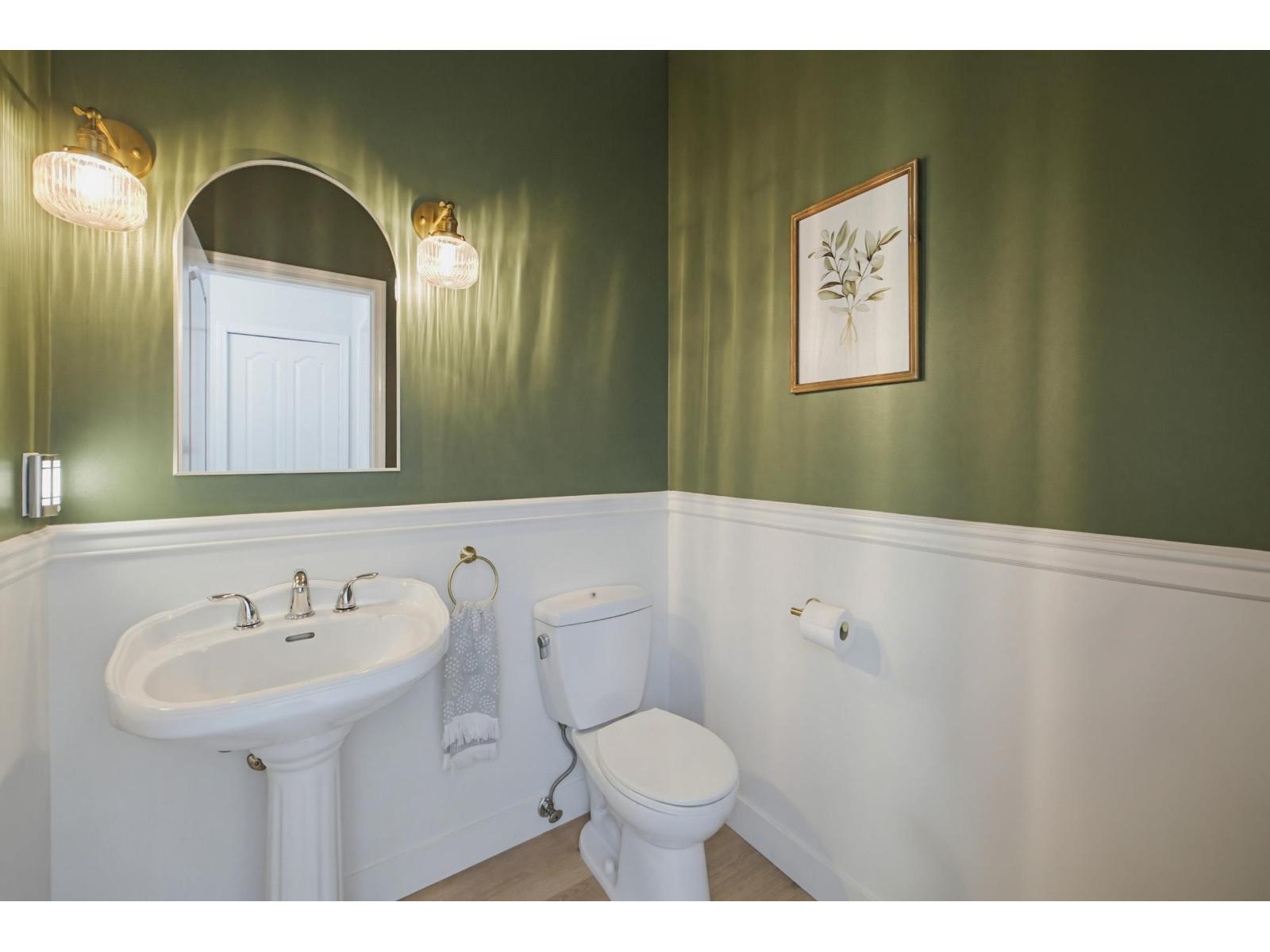 4 Bed, 3 Bath House for Sale in Langley – 21555 47B AVENUE, Langley - Image 6