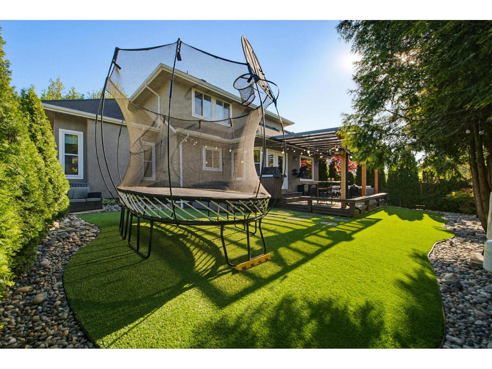 4 Bed, 3 Bath House for Sale in Langley – 21555 47B AVENUE, Langley - Image 27