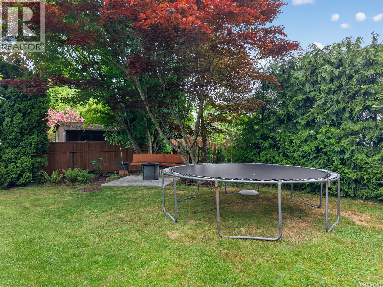 1404 Albatross Ave - 33