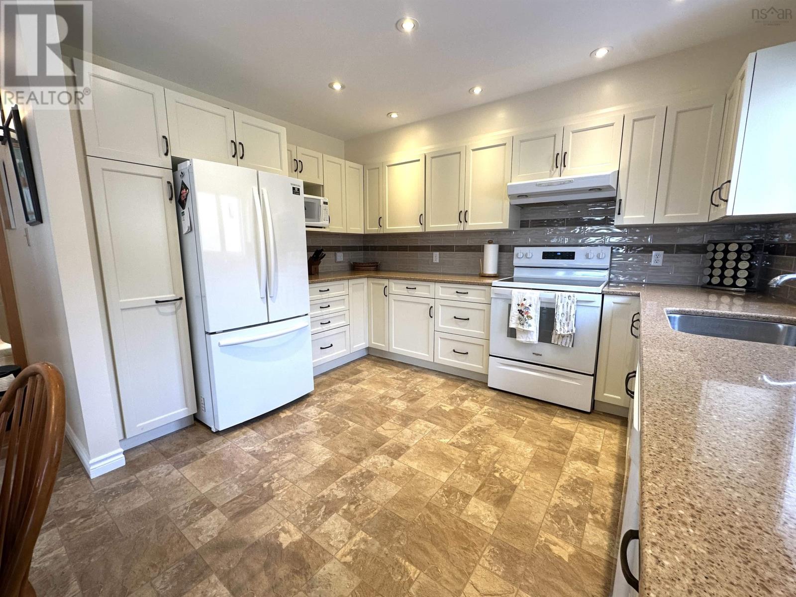 46 Old Falls Road - 9
