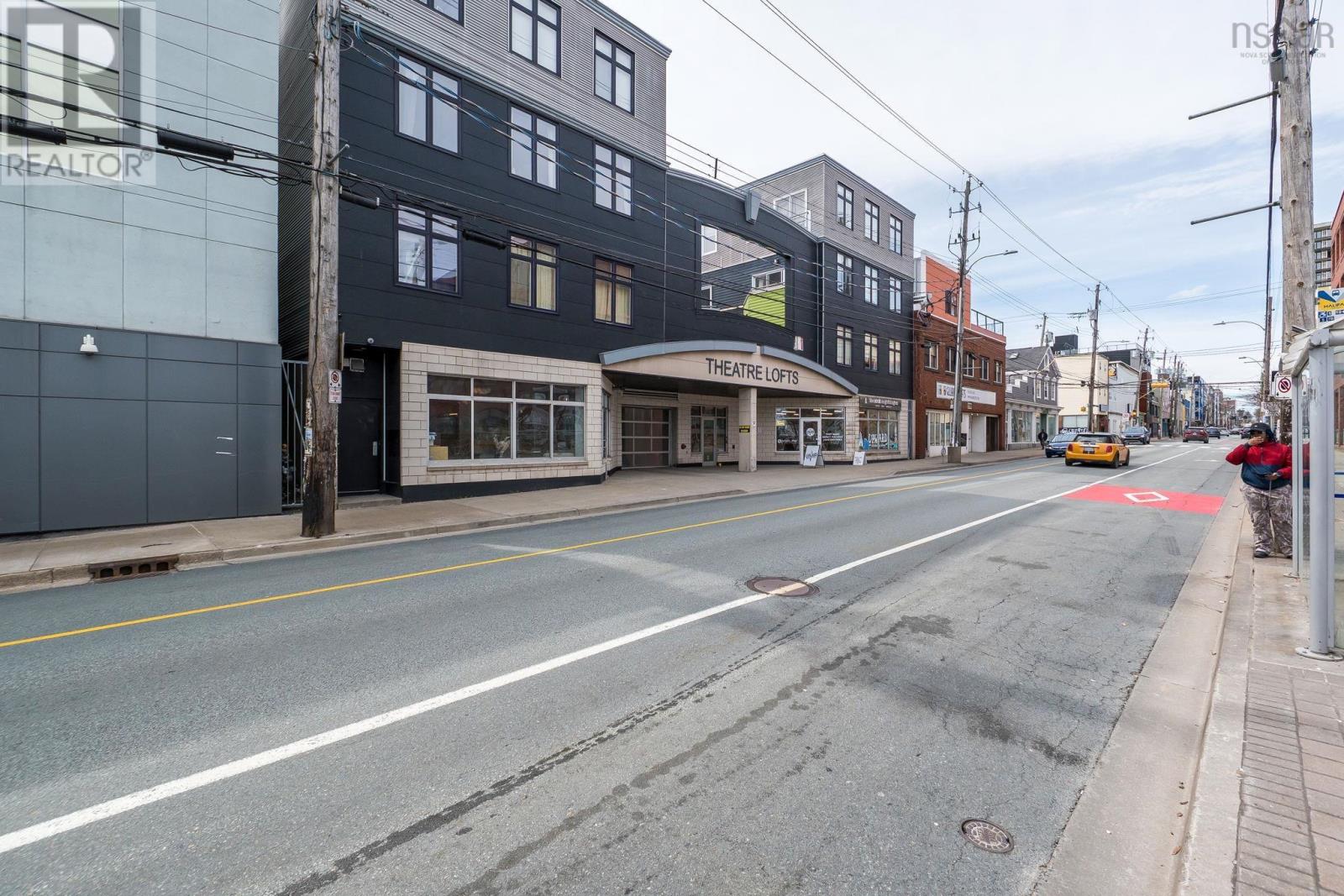 Property 22 of 29 of 307 2116 Gottingen Street