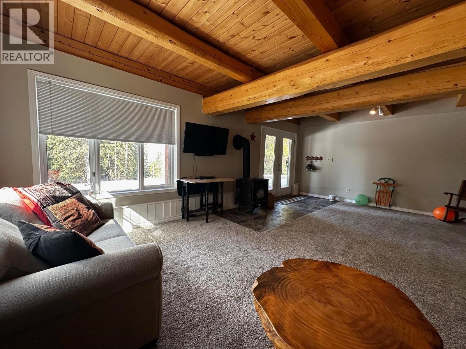 2071 HIGHLAND Road, Smithers