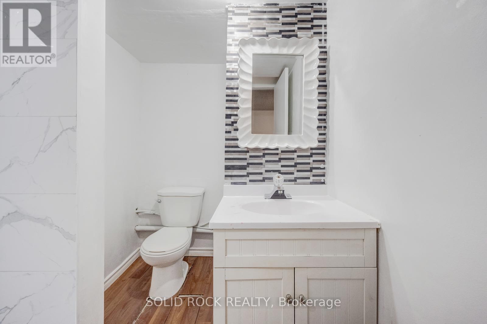#332 332 FLEETWOOD CRESCENT - 39