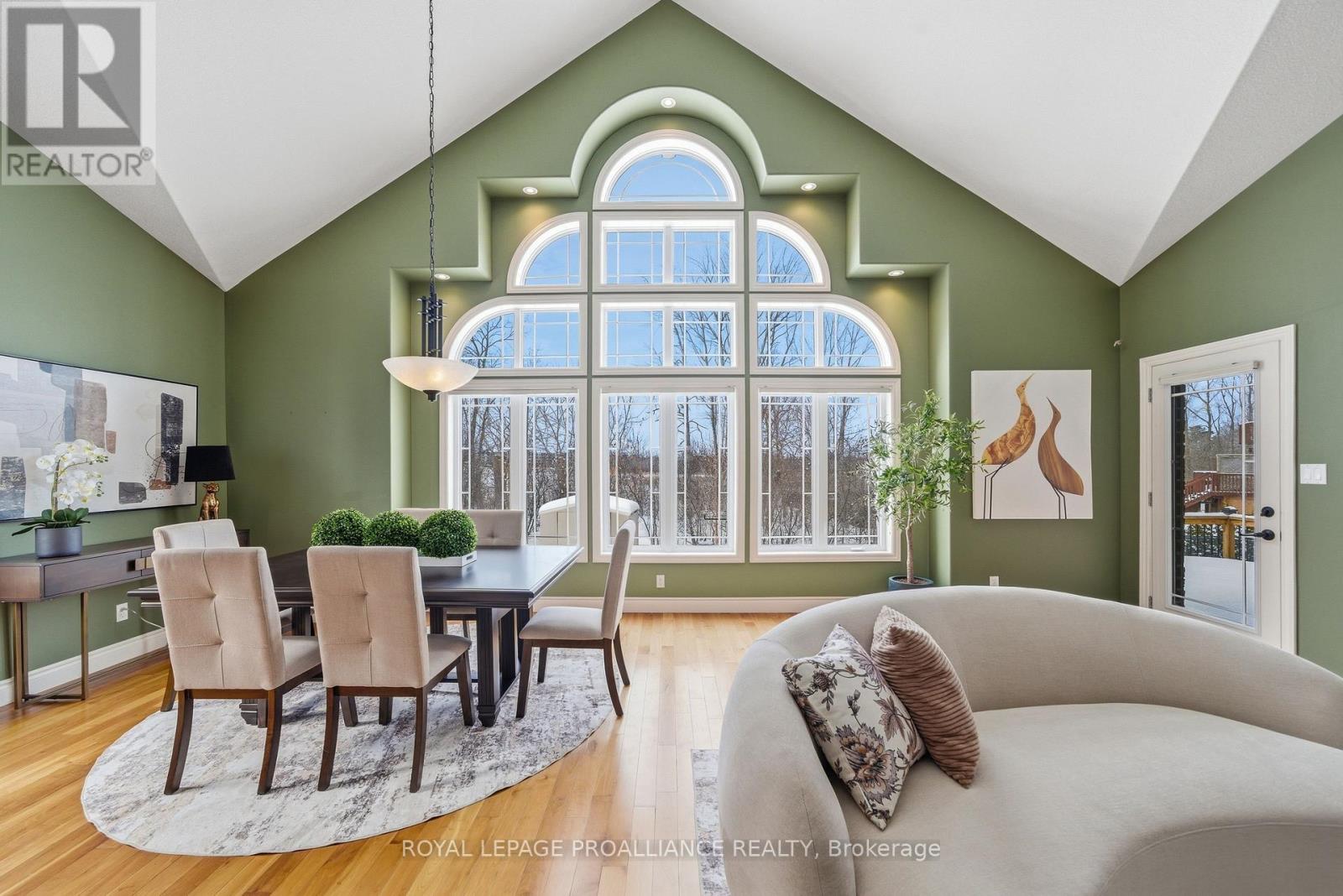 240 AVONDALE ROAD - 20