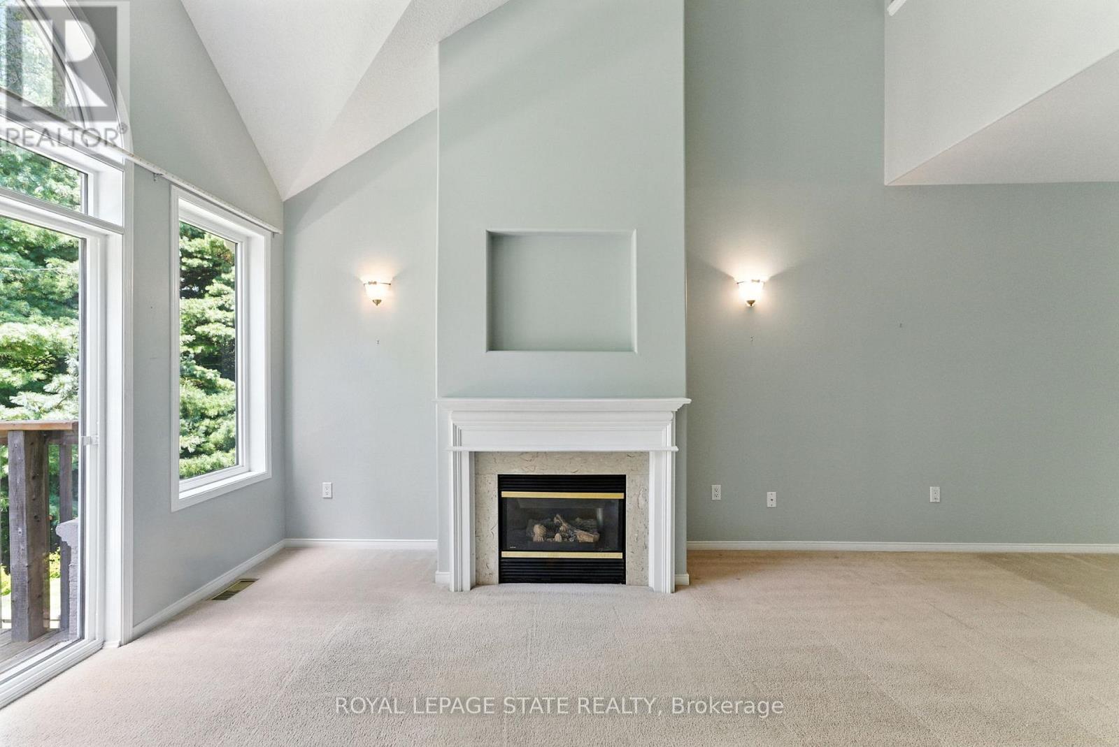 #6 40 WESLEYAN COURT - 14