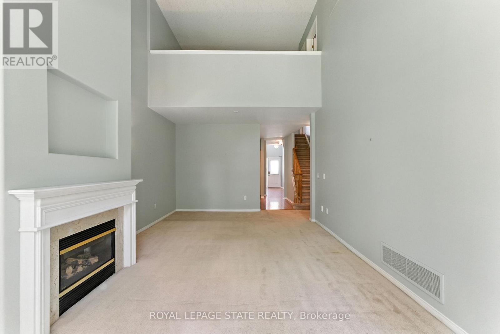 #6 40 WESLEYAN COURT - 15