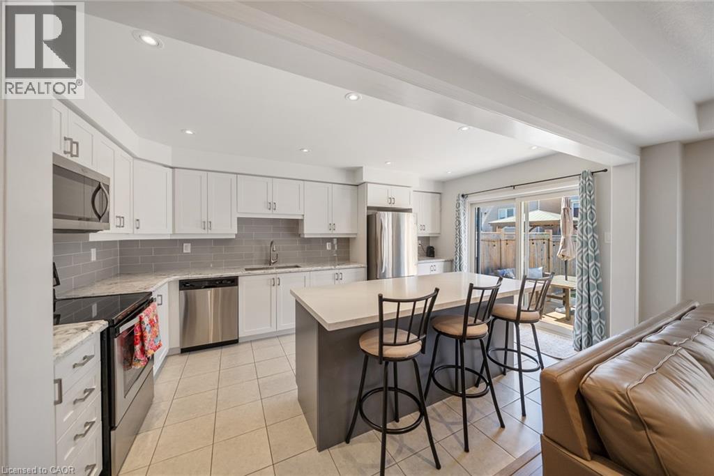 22 SPRING CREEK Drive Unit# 44, Waterdown, Ontario, L8B1V7 — Photo 11