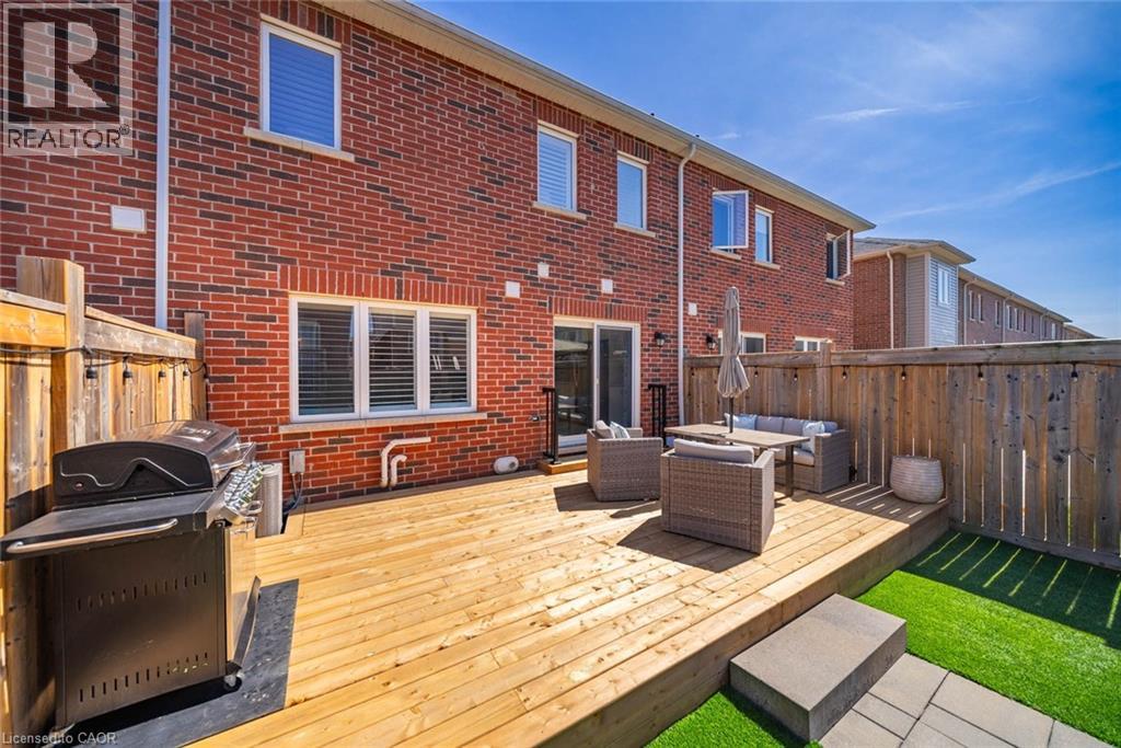 22 SPRING CREEK Drive Unit# 44, Waterdown, Ontario, L8B1V7 — Photo 33