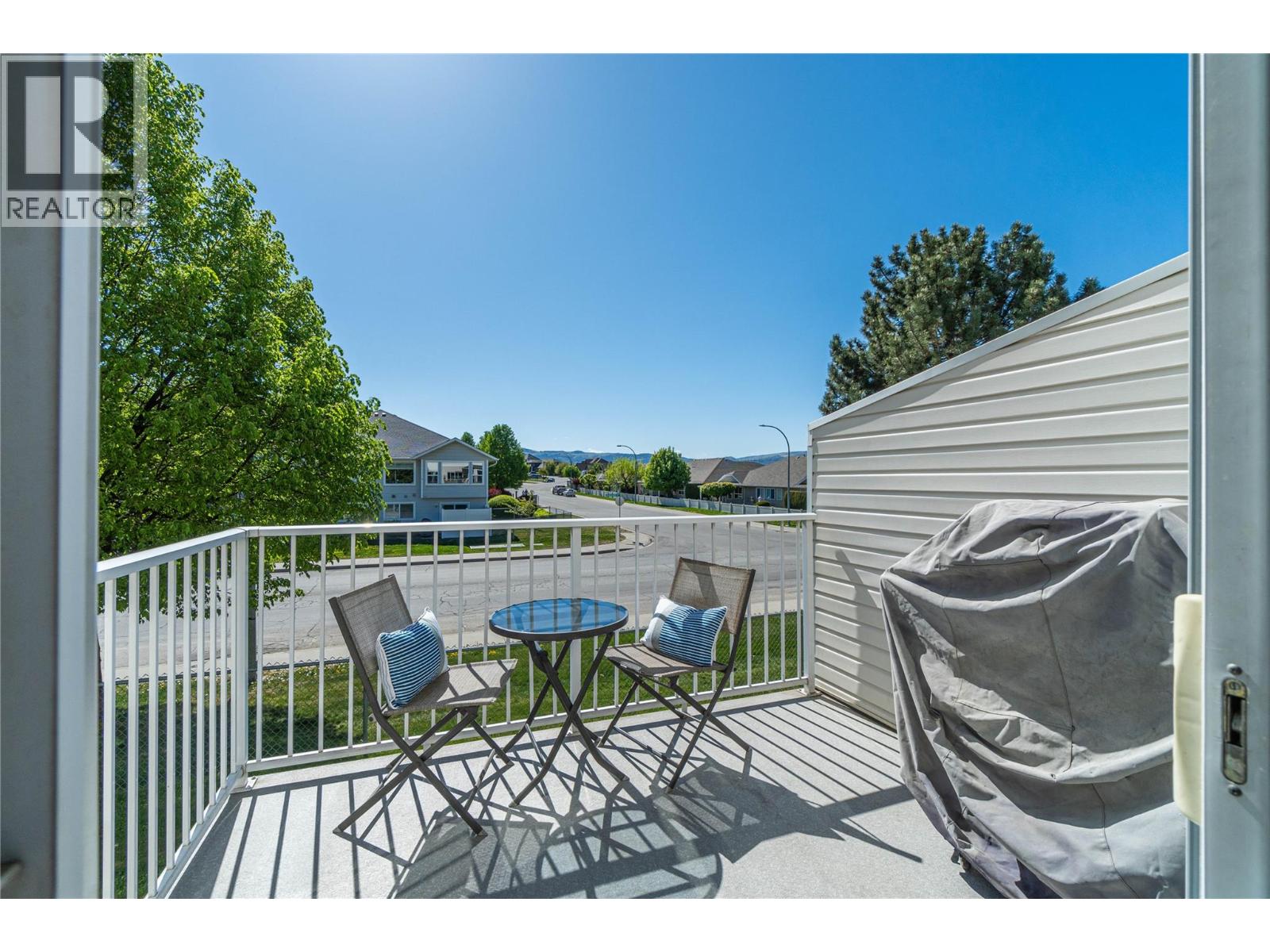 #4 1945 GRASSLANDS Boulevard - 7