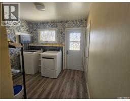 421 3rd Street E, Shaunavon, SK S0N2M0 Photo 14