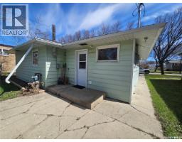 421 3rd Street E, Shaunavon, SK S0N2M0 Photo 17