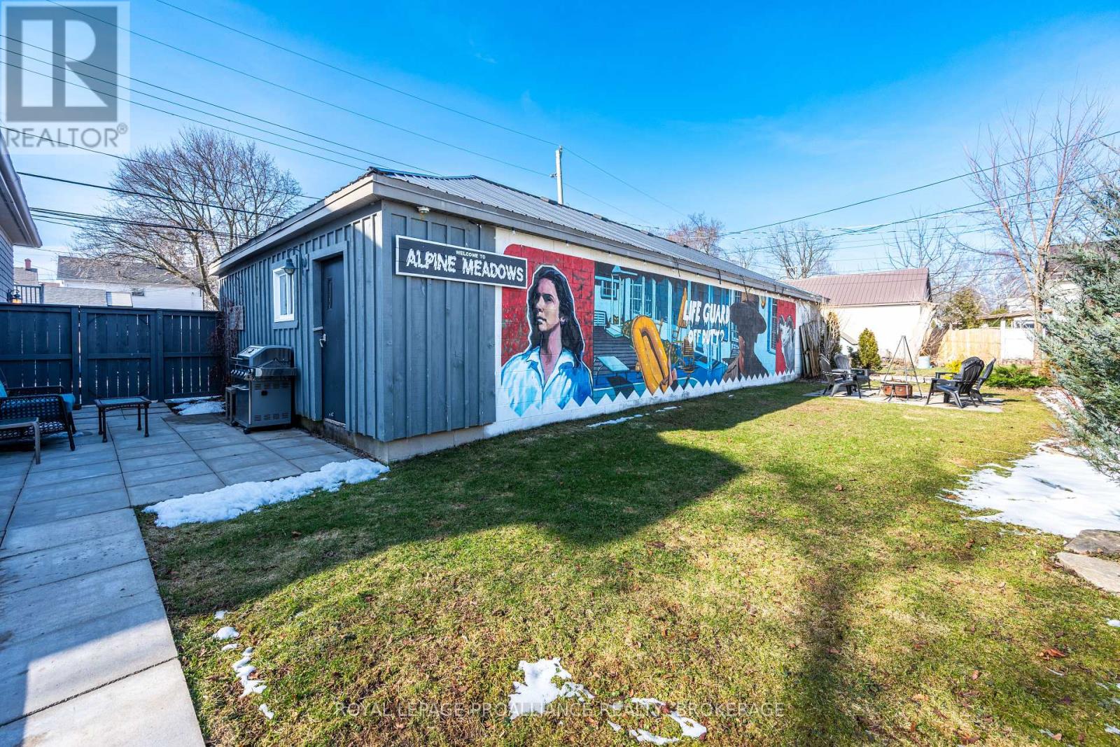 145 CHARLES STREET N - Image 3