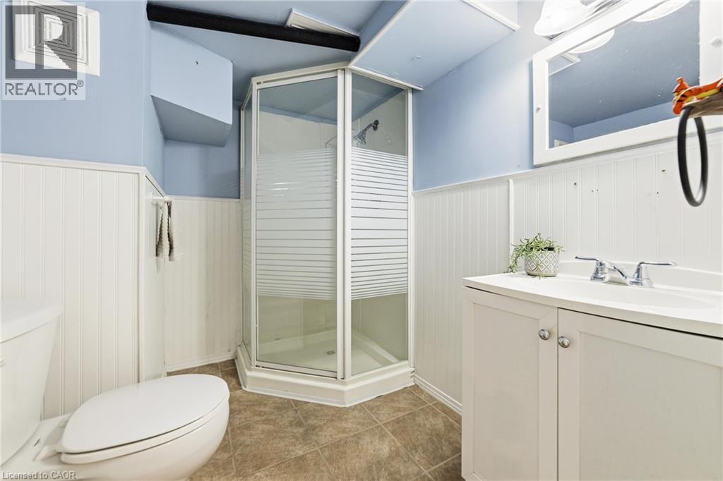 8 BARONS Avenue S, Hamilton, Ontario, L8K2X9 — Photo 16