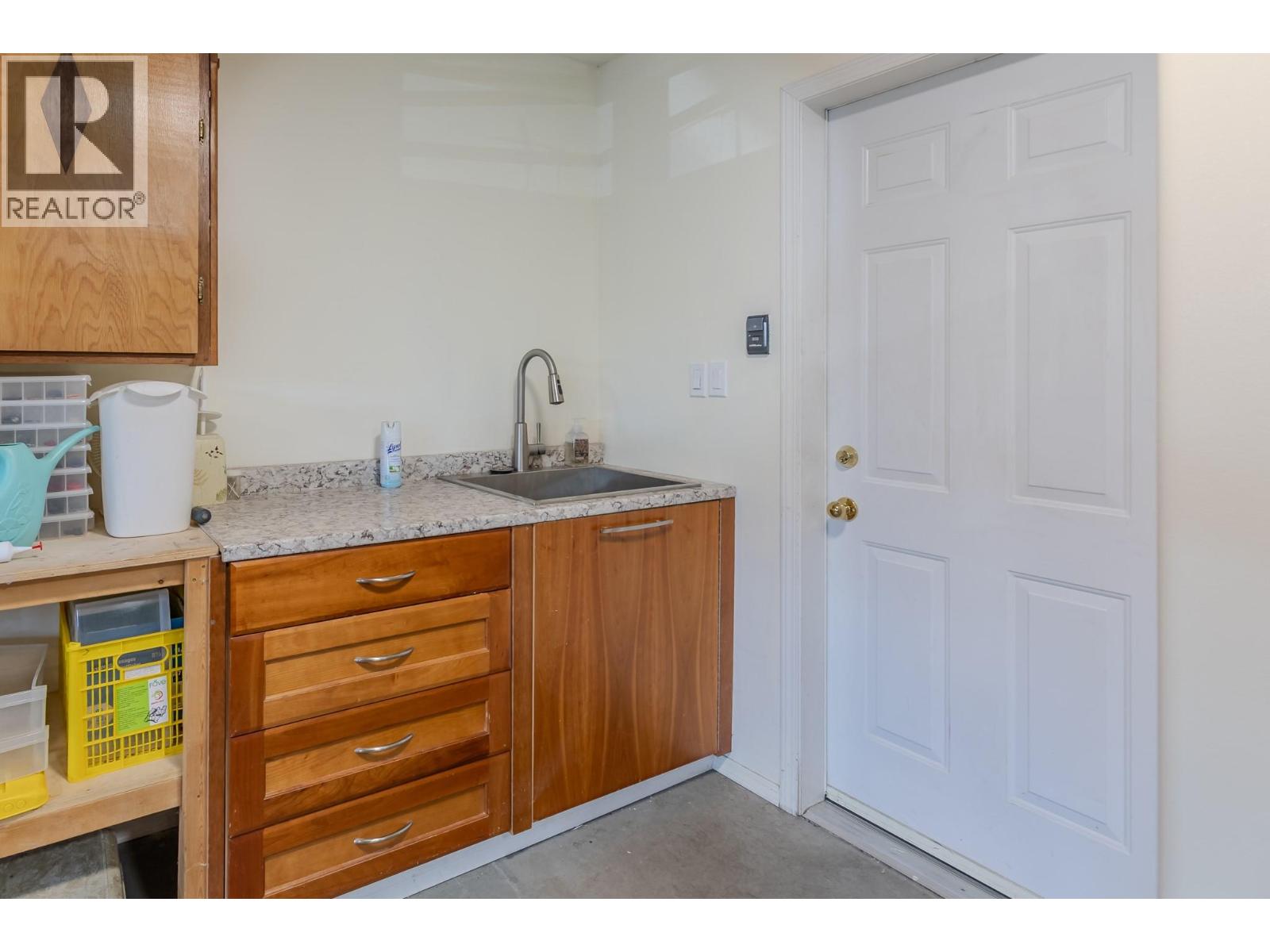 #7 2710 Allenby Way - 46