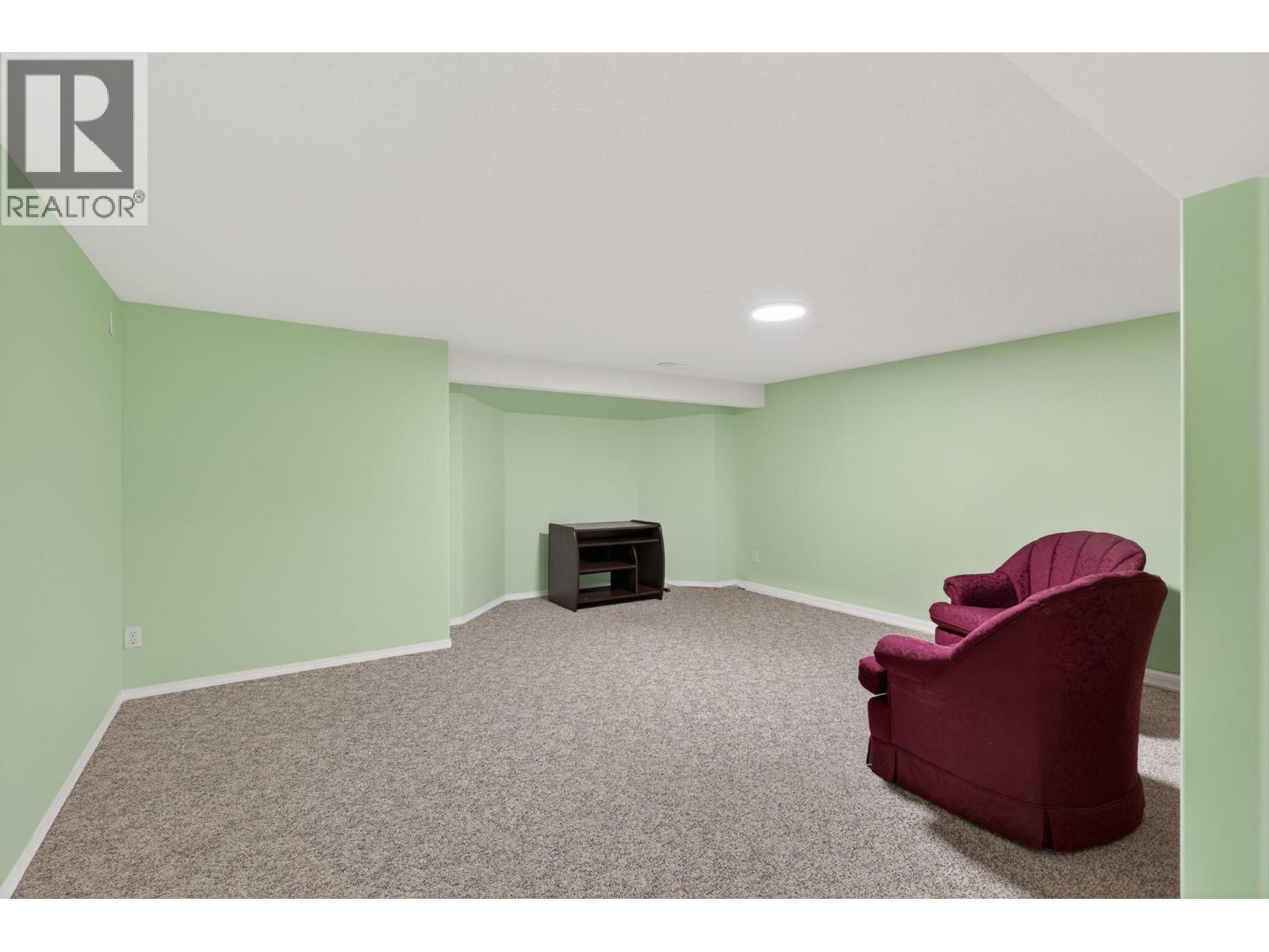 #7 2710 Allenby Way - 47