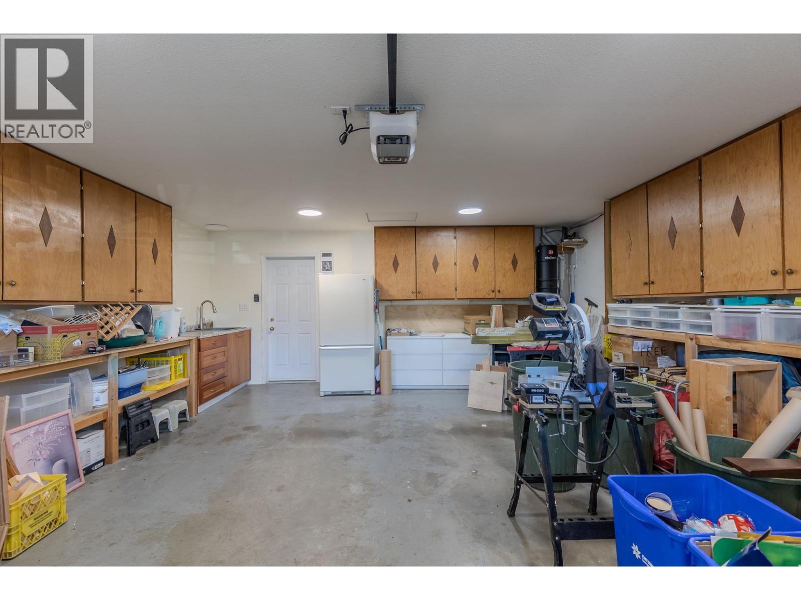 #7 2710 Allenby Way - 44