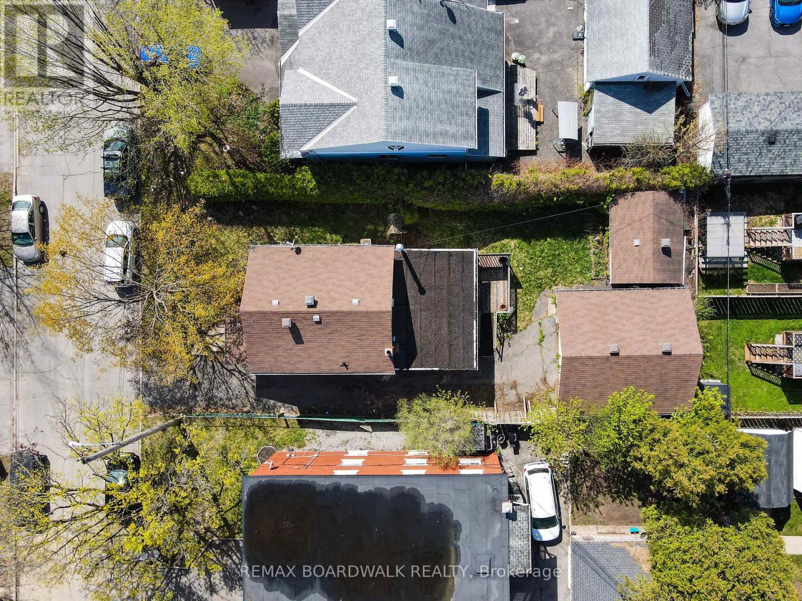 209 GLYNN AVENUE - 11