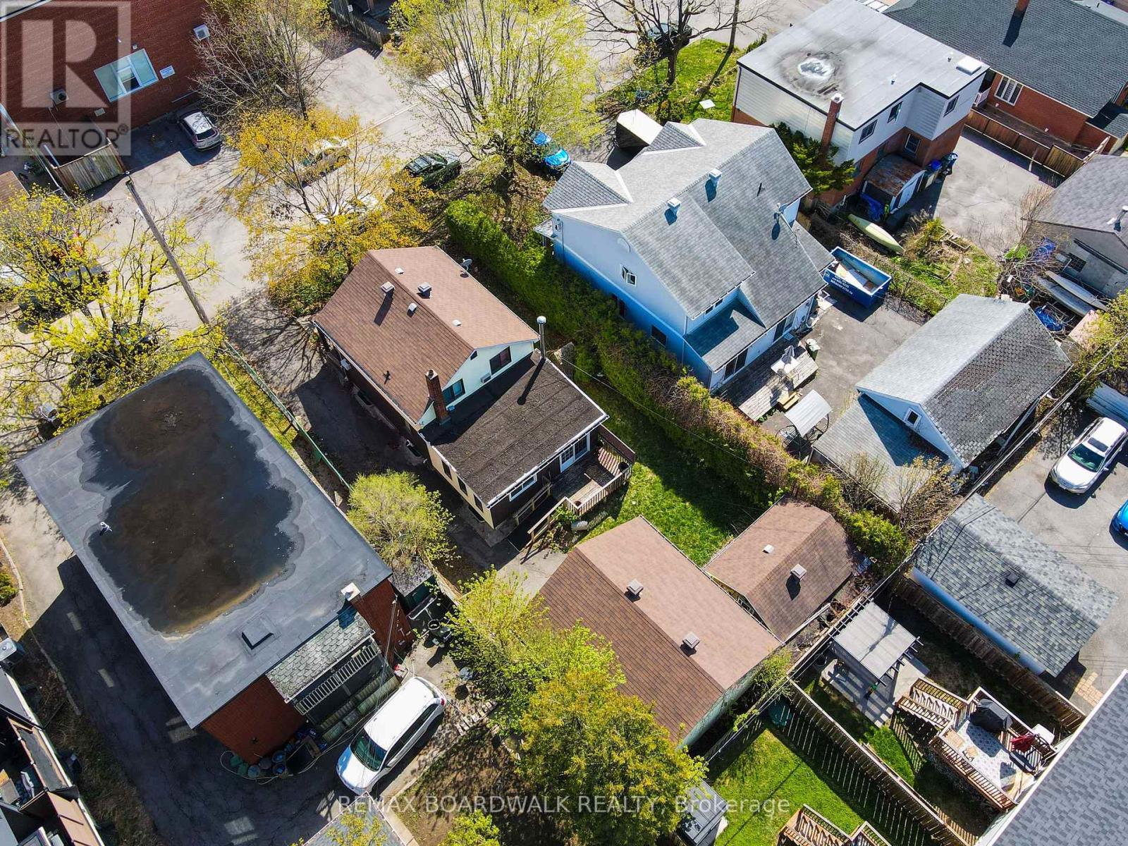 209 GLYNN AVENUE - 12