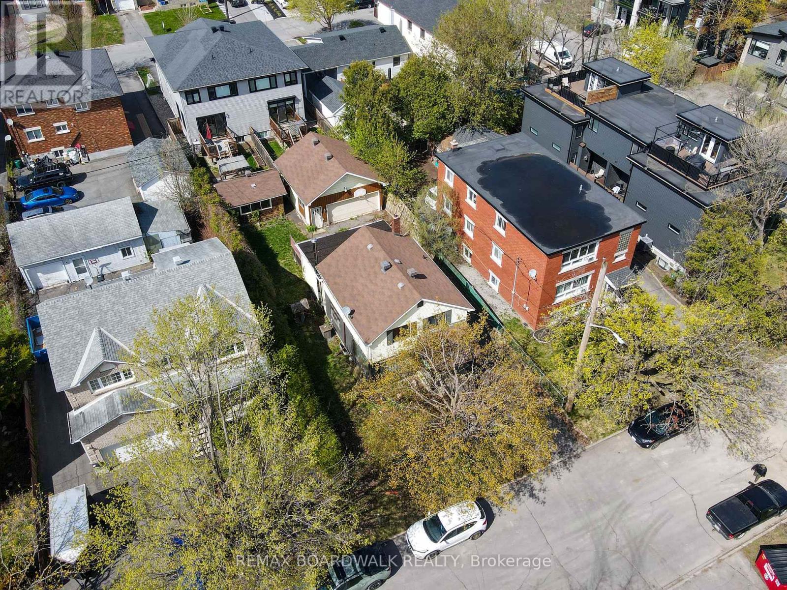 209 GLYNN AVENUE - 9