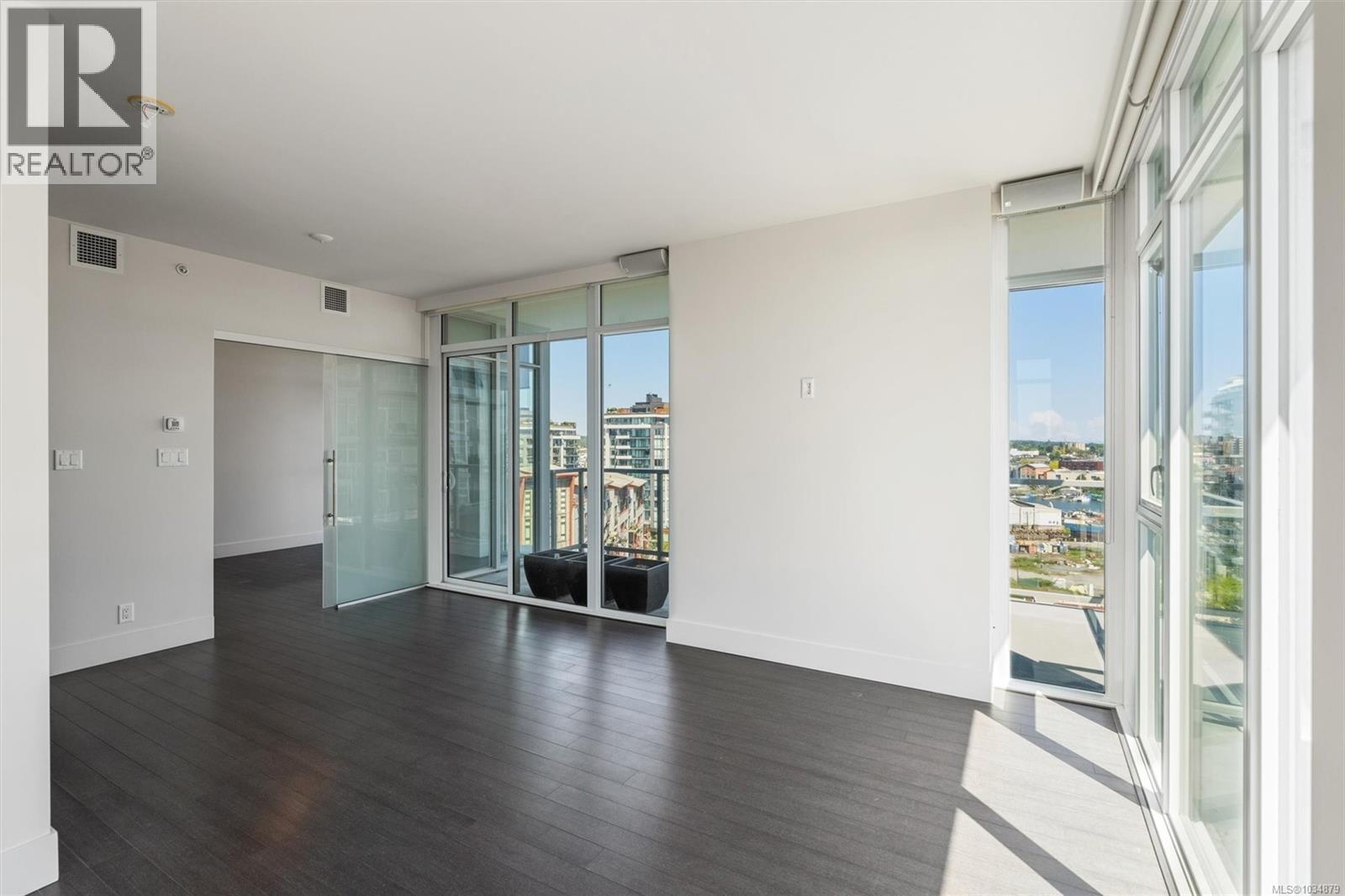 809 83 Saghalie Road, Victoria