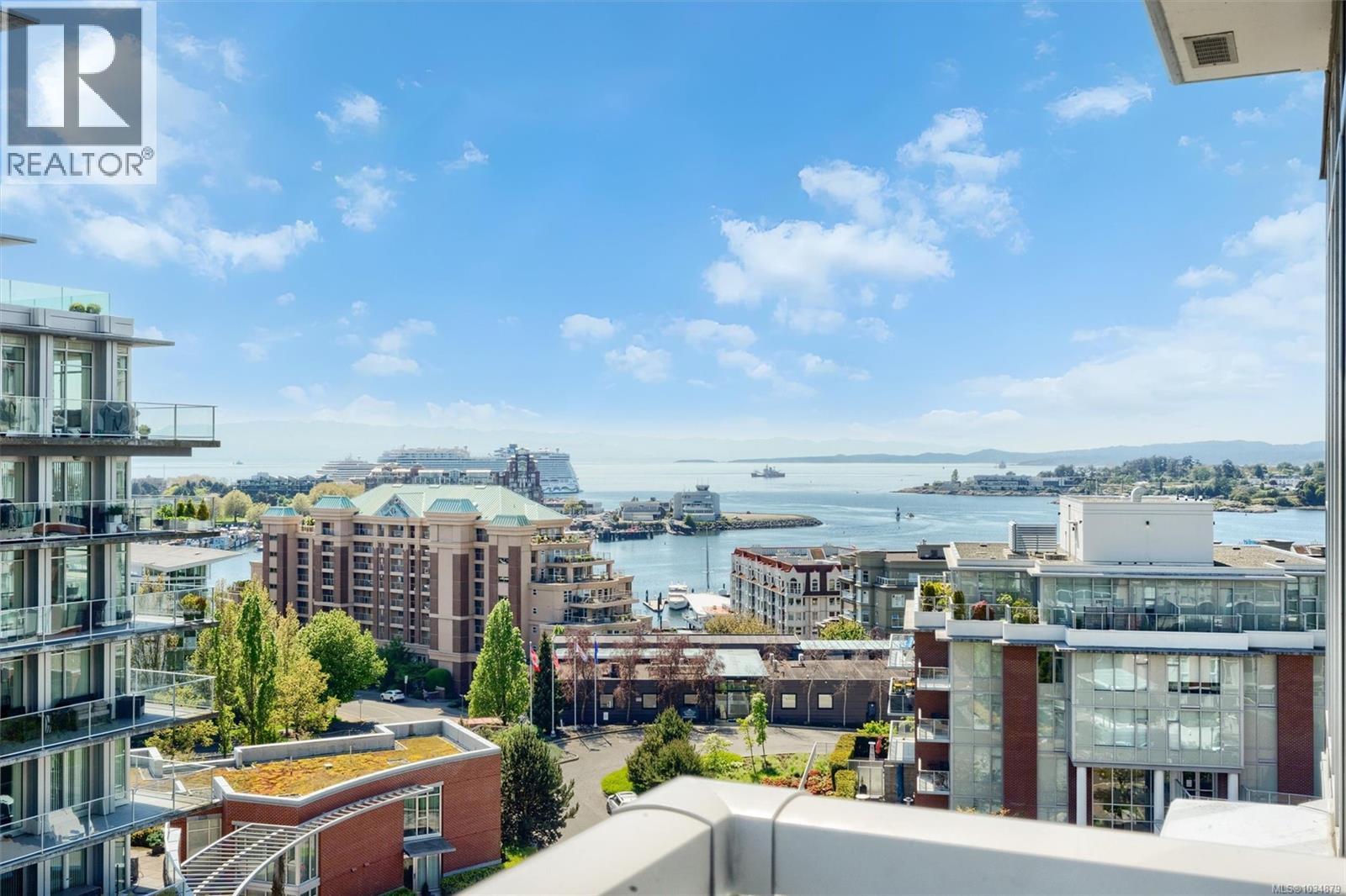 809 83 Saghalie Road, Victoria