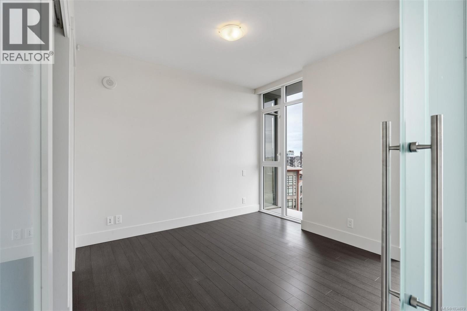 #809 83 Saghalie Rd - 25