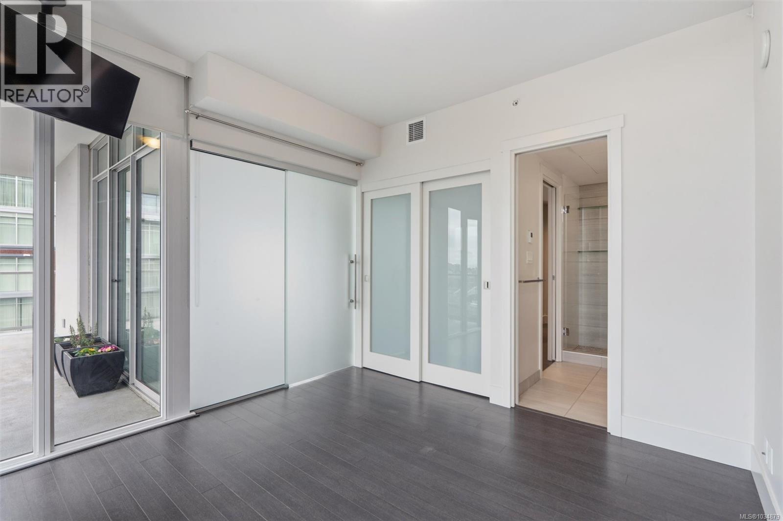 809 83 Saghalie Road, Victoria