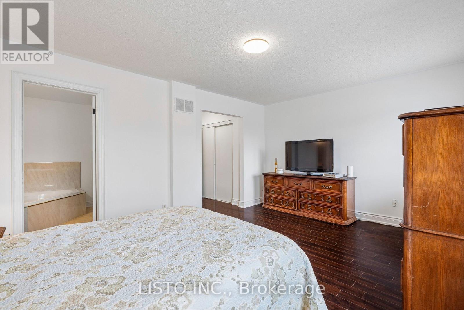 #103 5255 GUILDWOOD WAY - 16