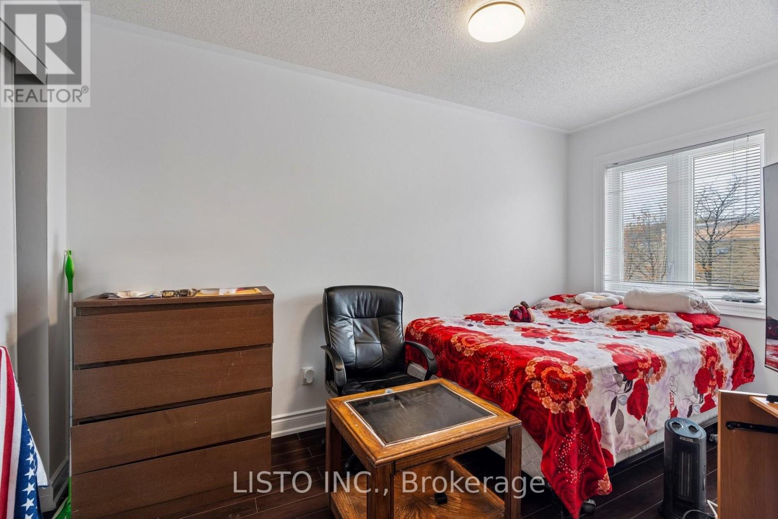 #103 5255 GUILDWOOD WAY - 22