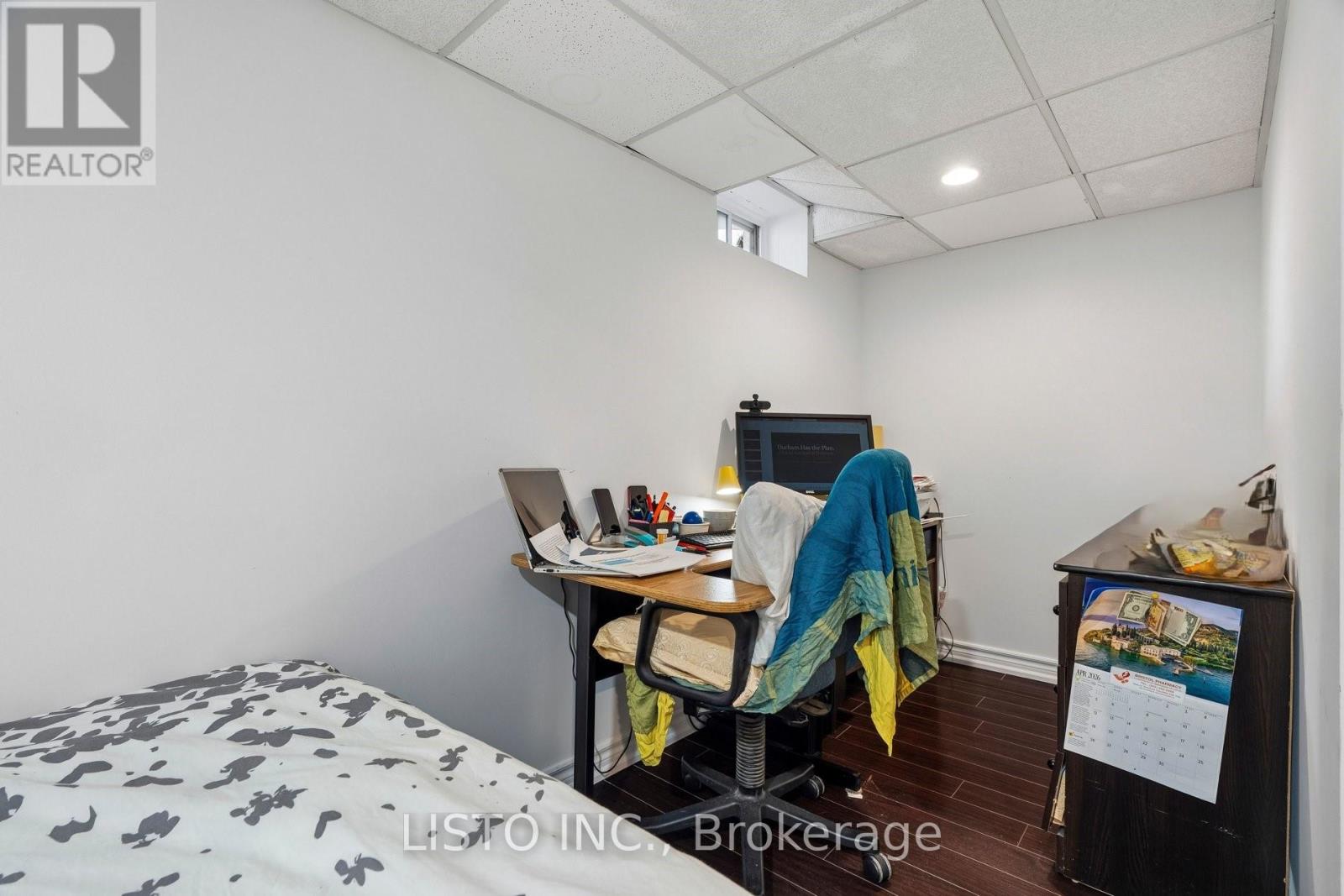 #103 5255 GUILDWOOD WAY - 28