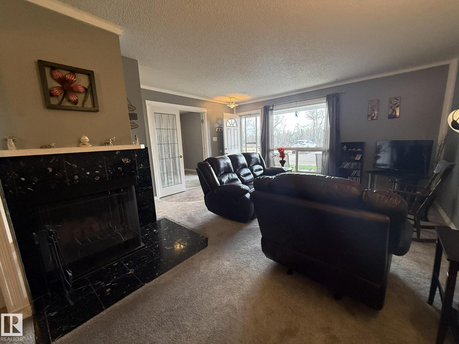 #5 2204 118 ST NW - 6