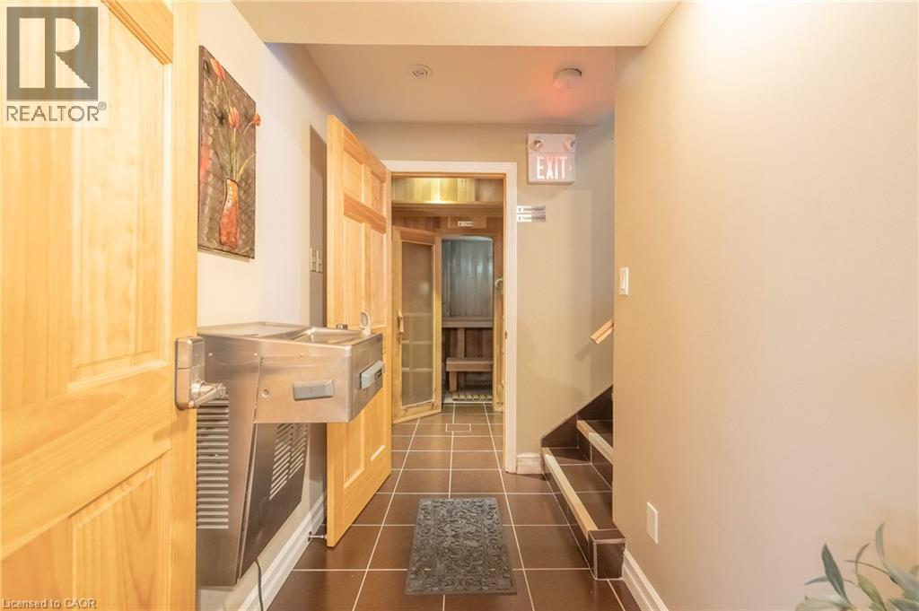 11 BELMONT Avenue W - 21