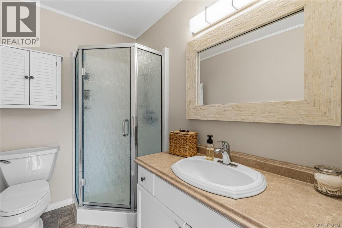#1 1659 Dufferin Cres - 22