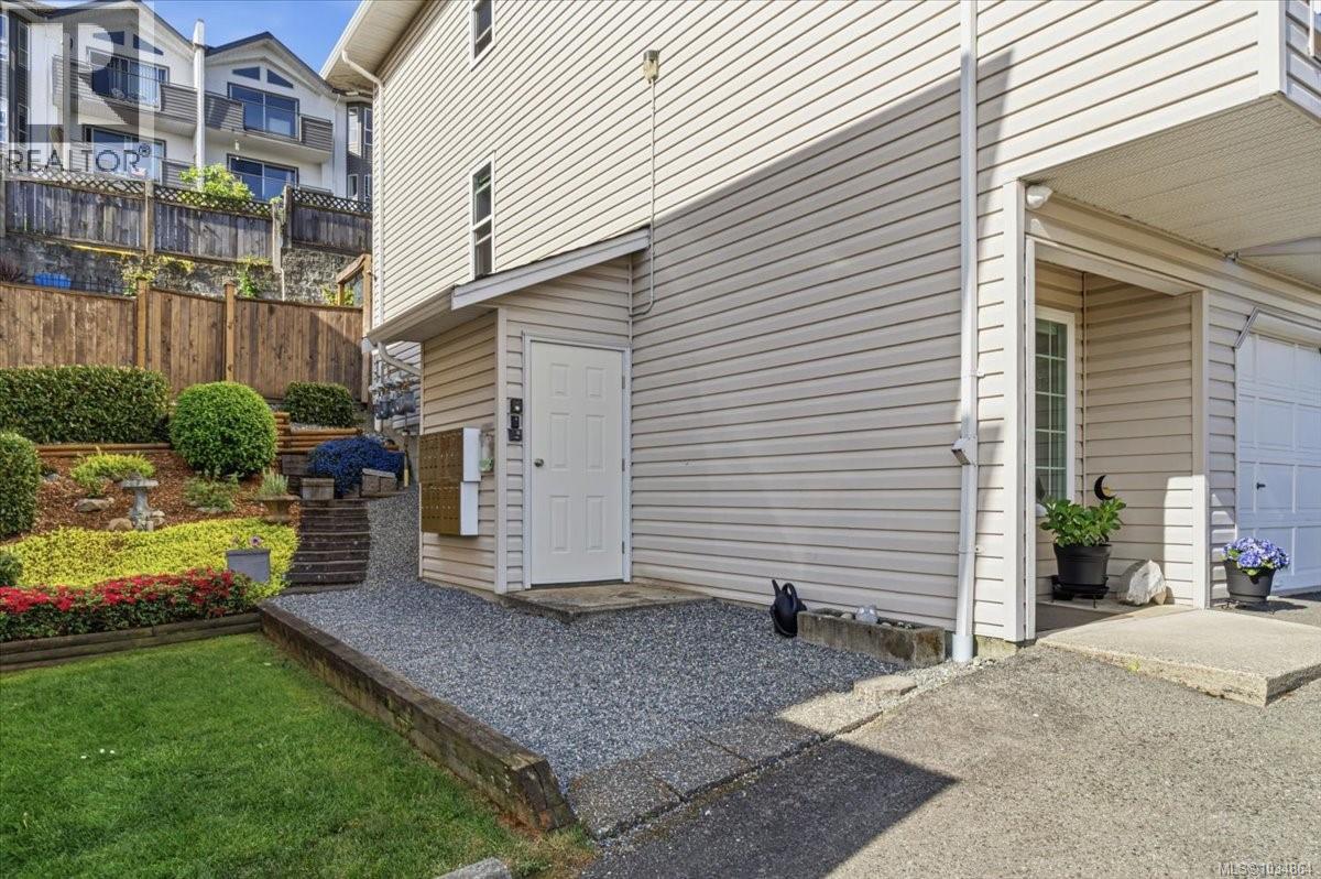 #1 1659 Dufferin Cres - 47