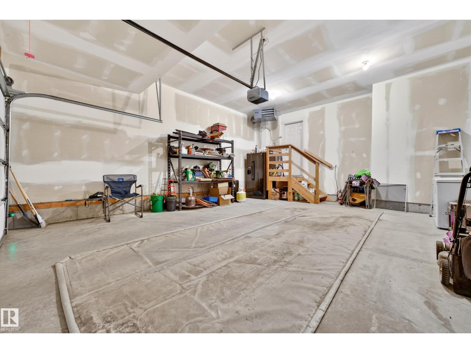 22055 95 AV NW - 43