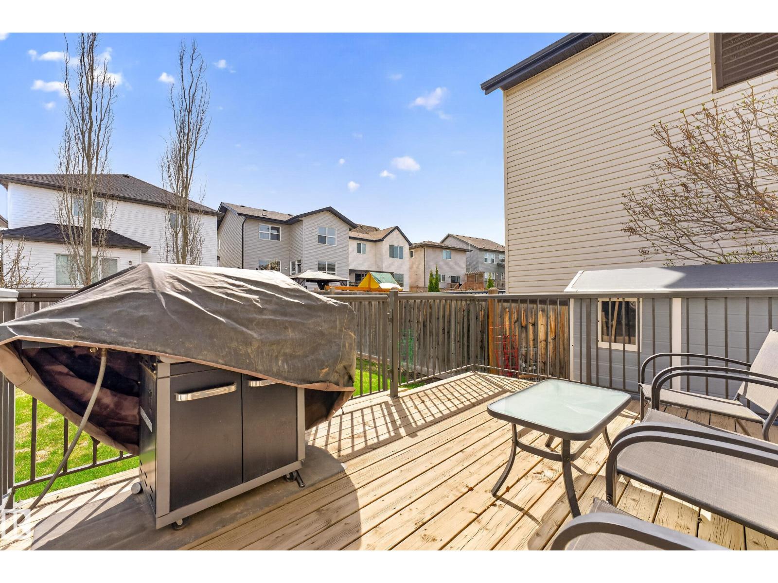 22055 95 AV NW - 44