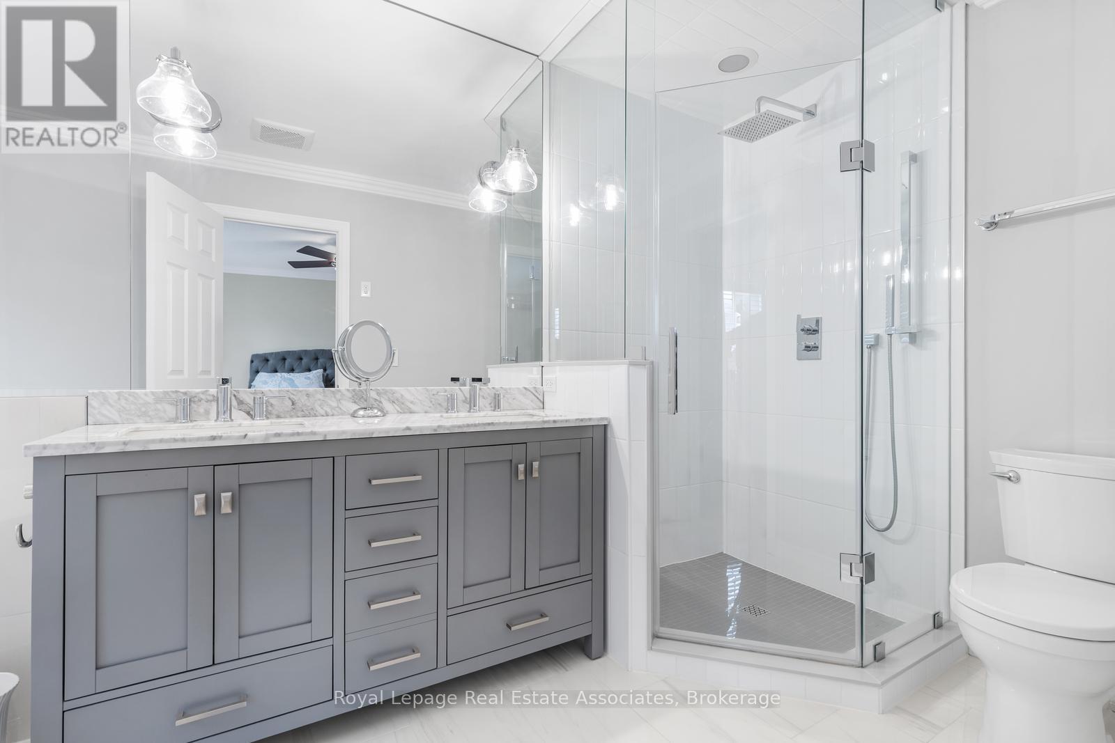 3467 EGLINTON AVENUE W - 26