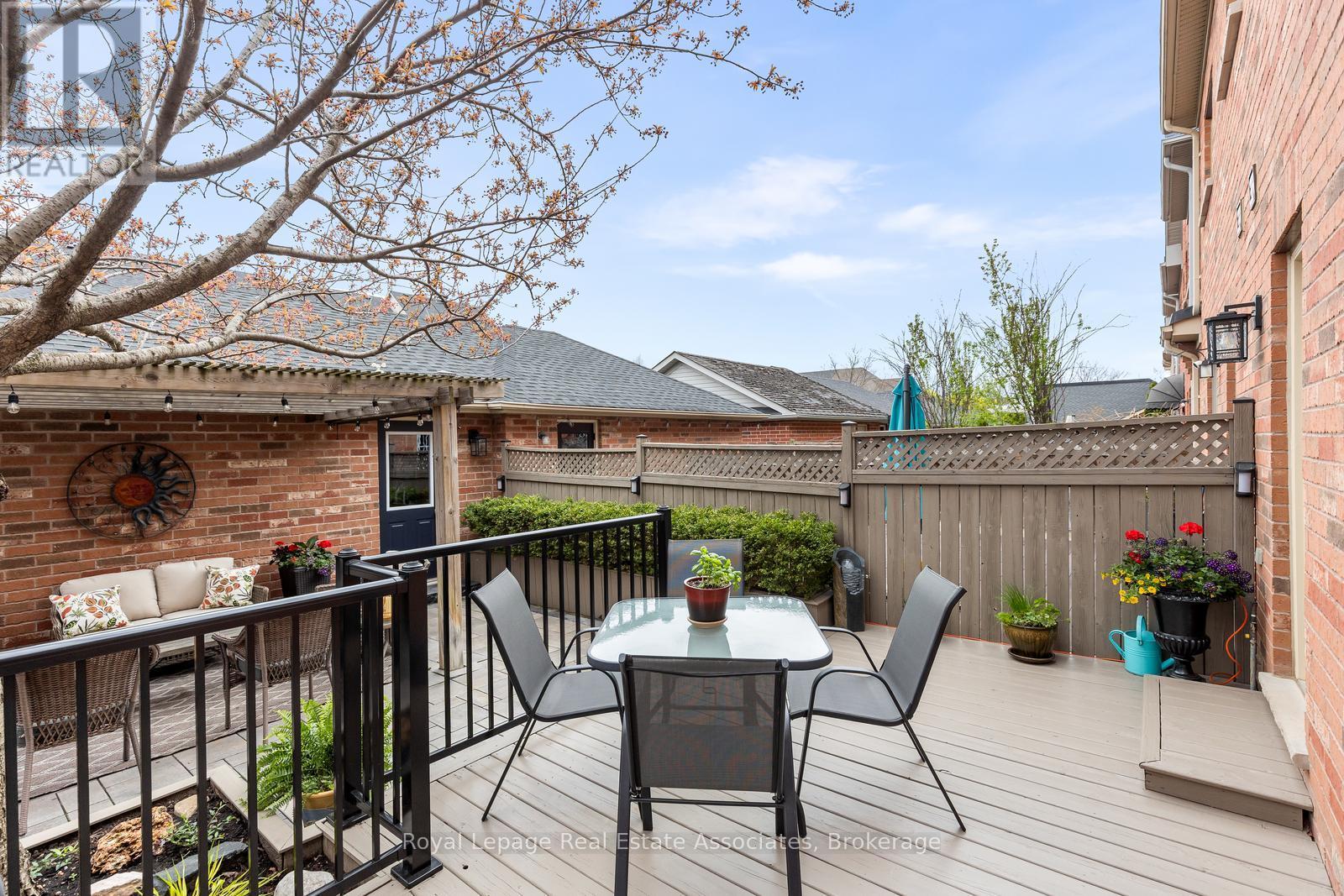 3467 EGLINTON AVENUE W - 35
