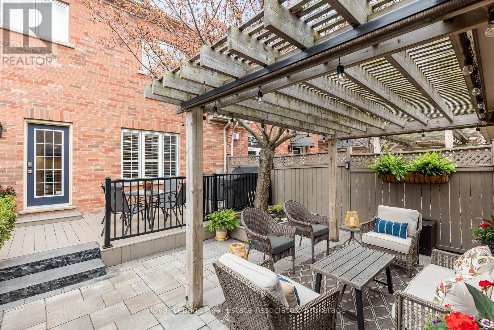 3467 EGLINTON AVENUE W - 37