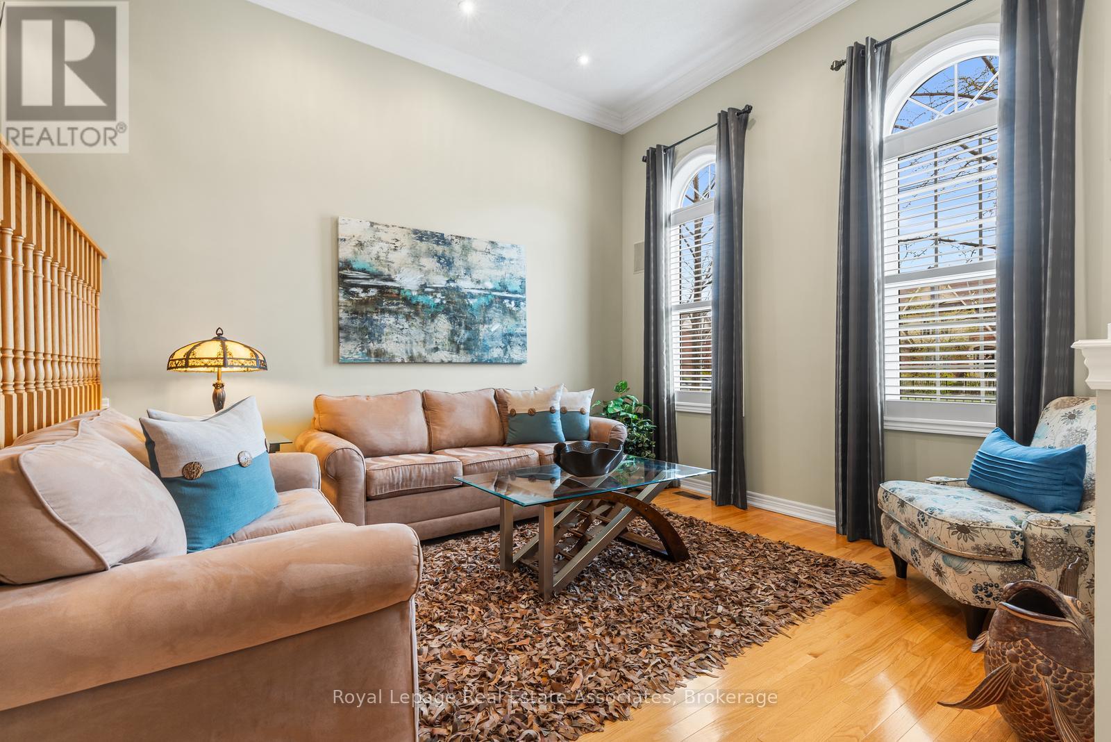 3467 EGLINTON AVENUE W - 4