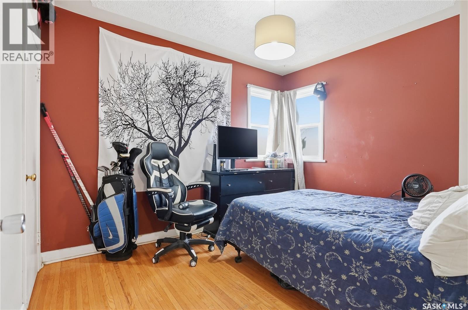 1011 1st STREET E - 16