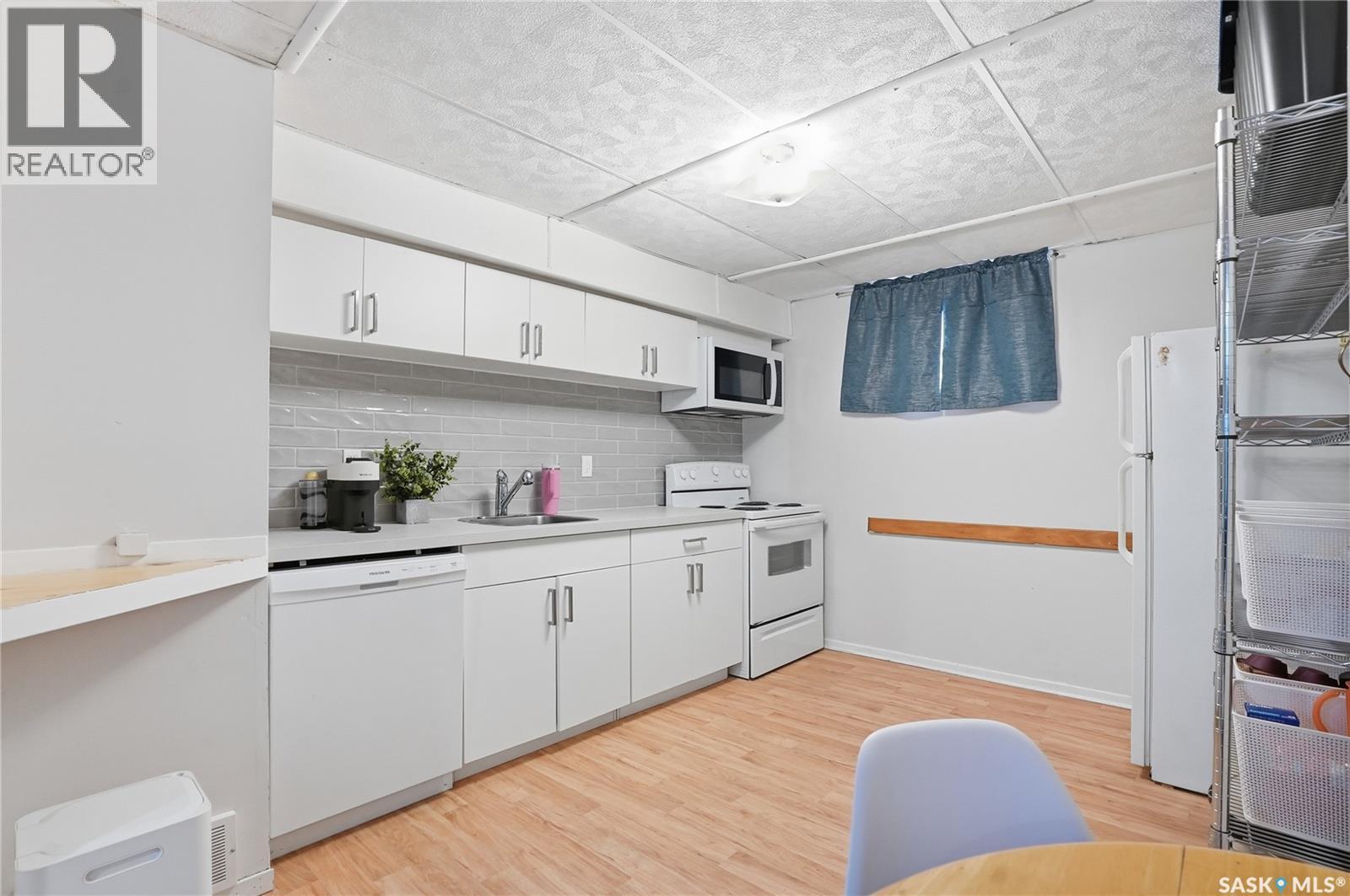 1011 1st STREET E - 29