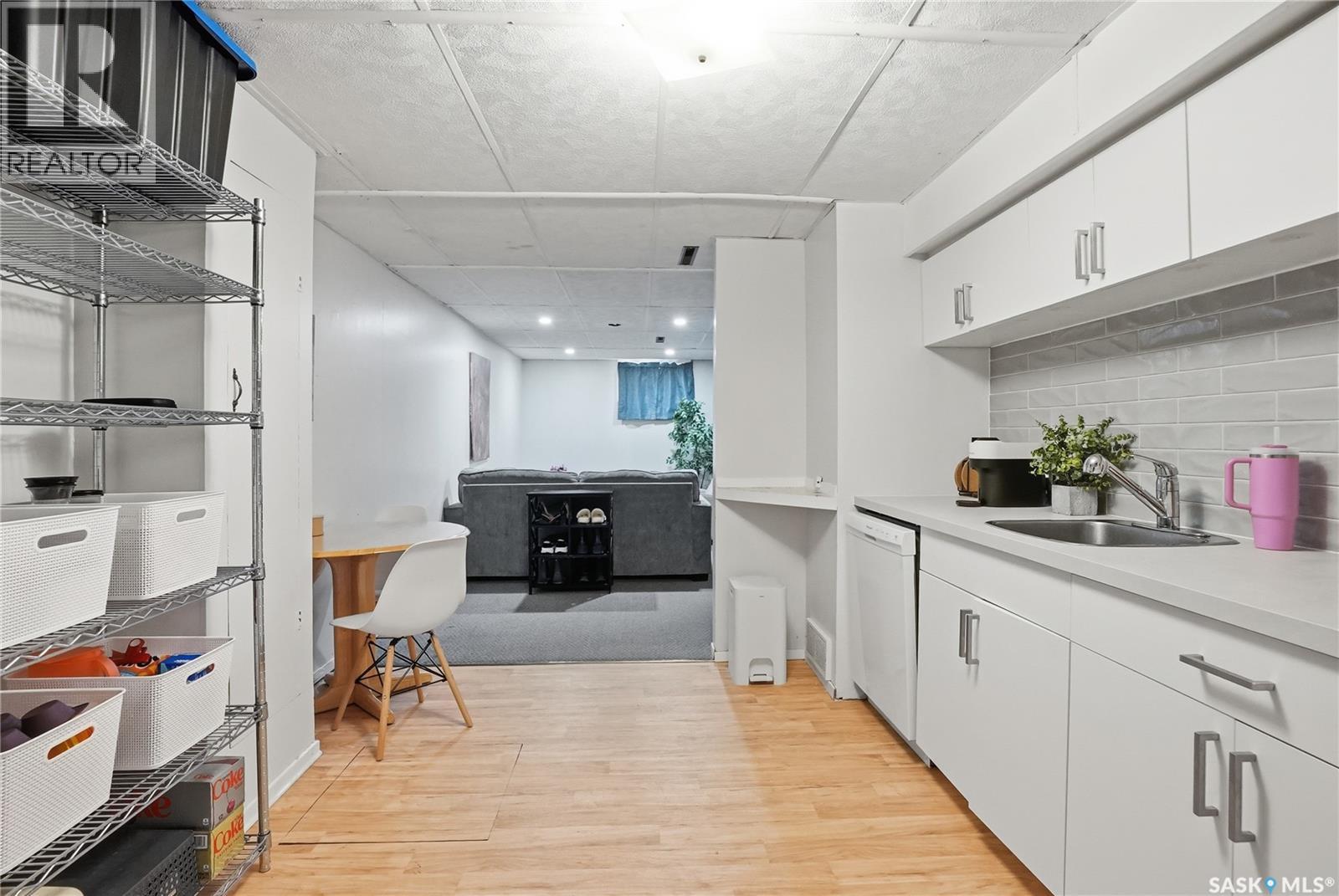 1011 1st STREET E - 31
